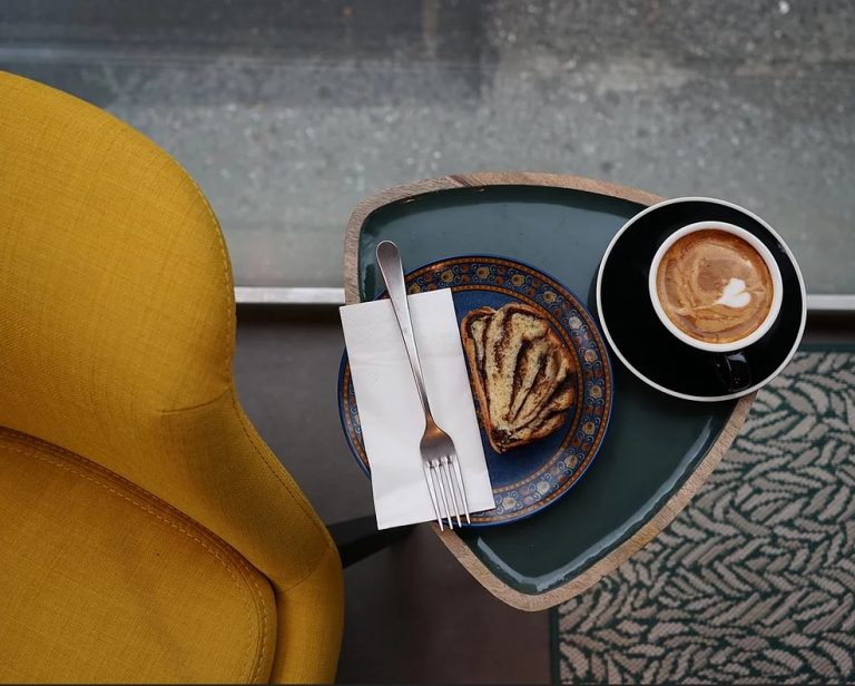 la-station-lausanne-cafe-specialite-reinsertion-professionnelle-petit-dejeuner-lunch-gouter-aperitif