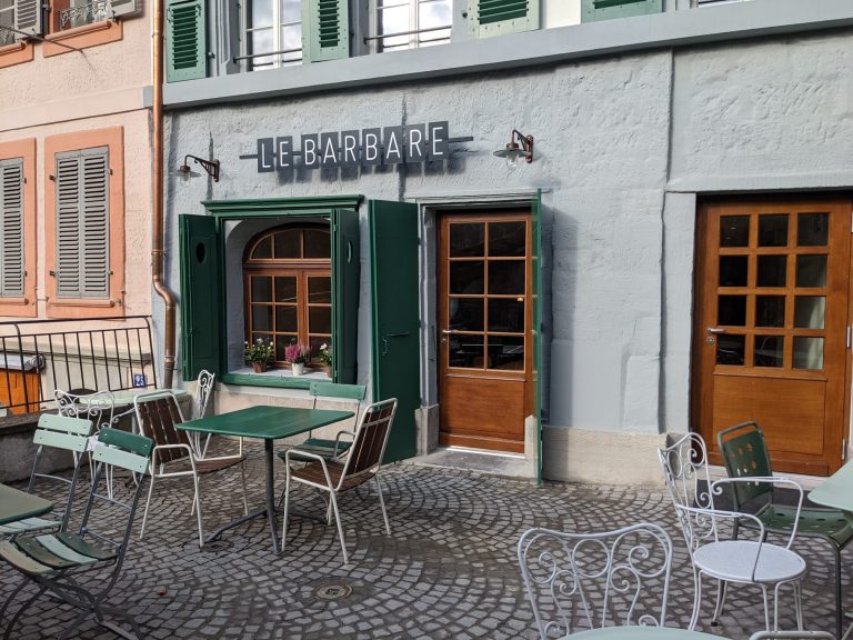 le-barbare-lausanne-cafe-mythique-chocolat-chaud