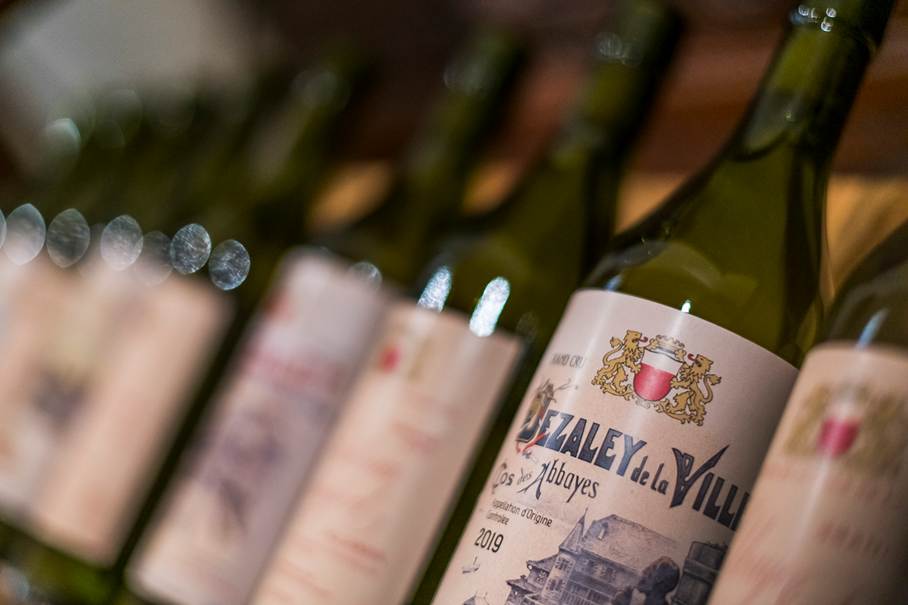 Vin_mise_aux_enchères_ville_Lausanne